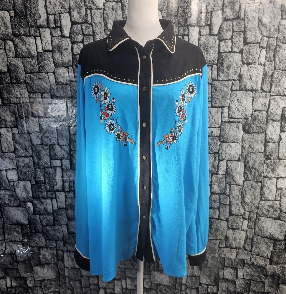 John Moon Texas cowgirl XXL Button down western top with fringe.  Teal/black